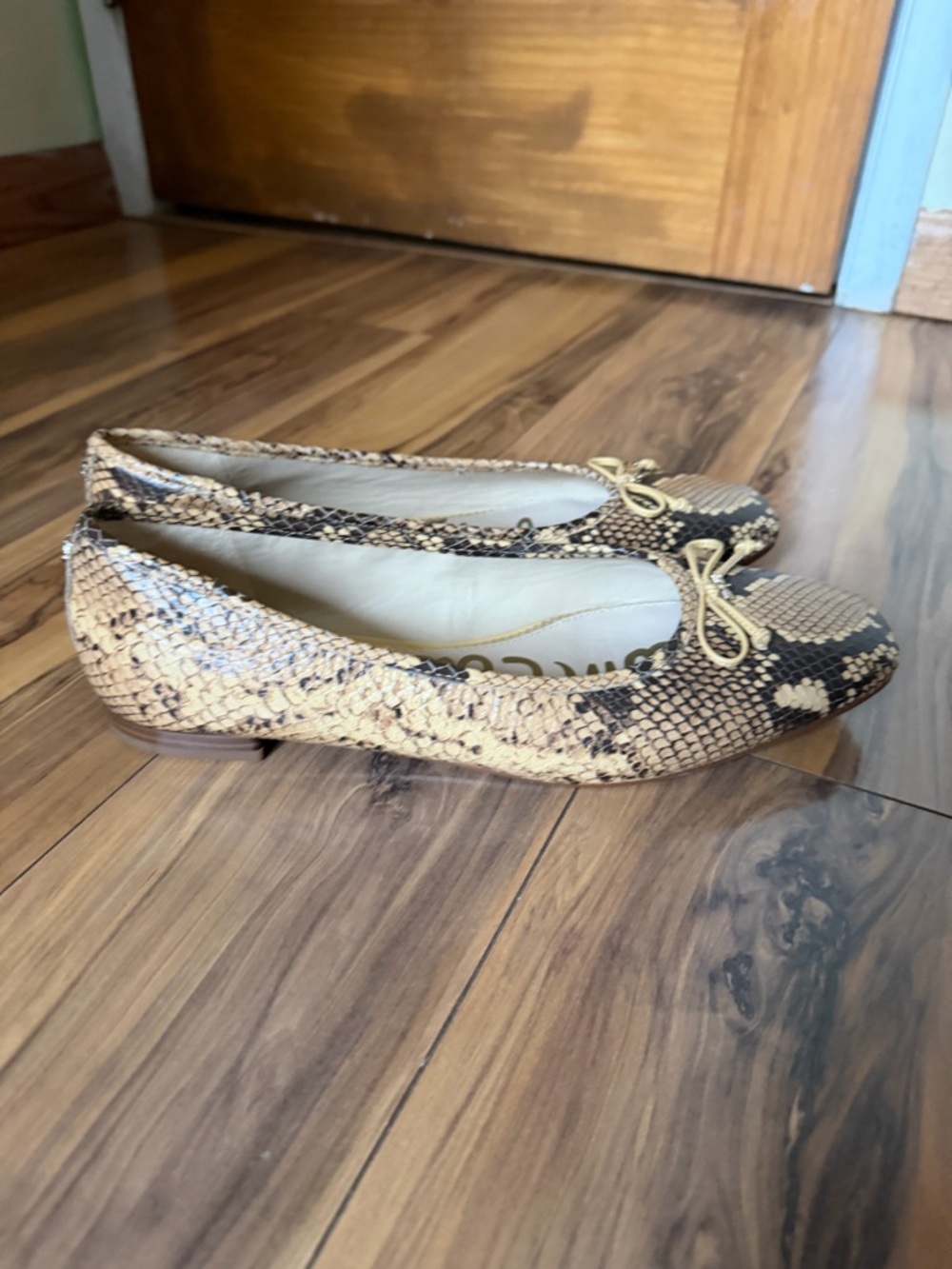 Sam Edelman Snake embossed leather slip on Flats - Picture 9 of 9